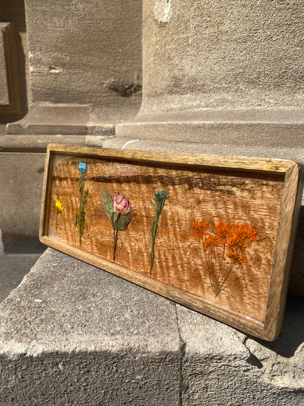 Pressed Flowers & Resin Mango Wood Decorative Tray