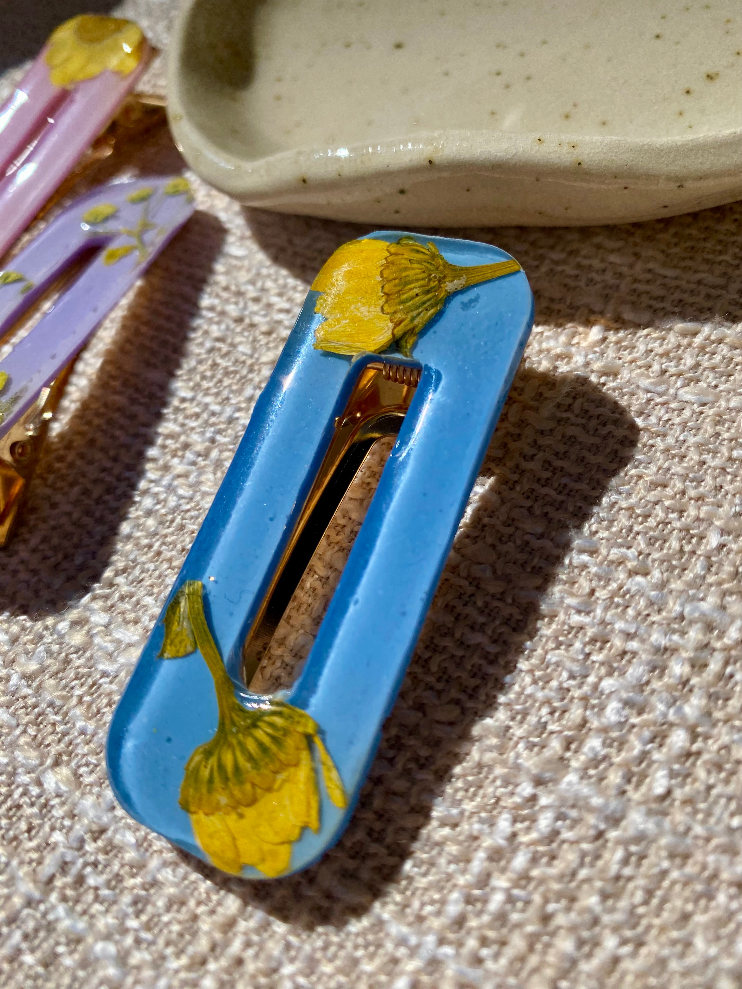 Resin Flower Hair Clip