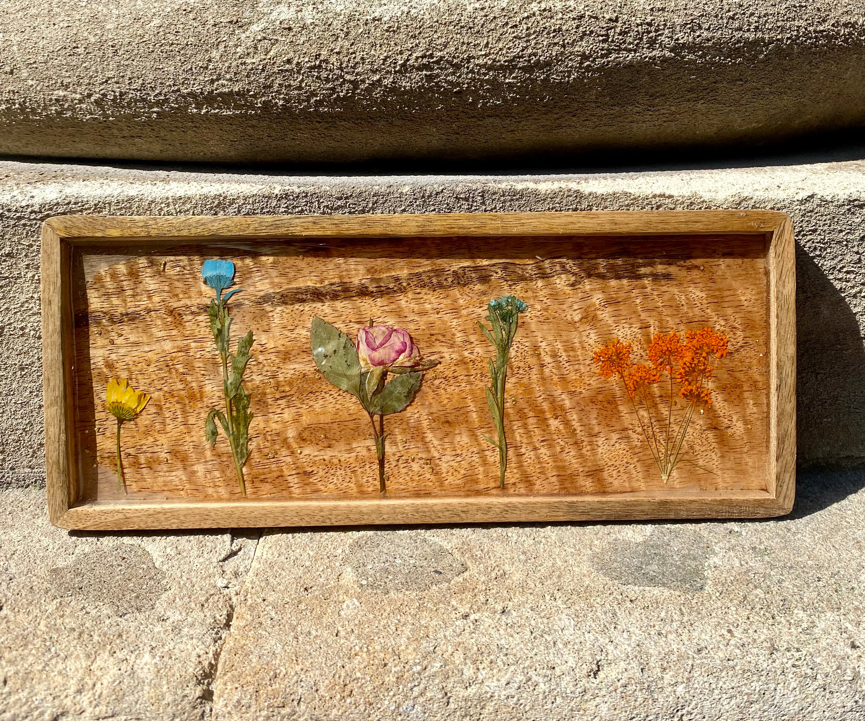 Pressed Flowers & Resin Mango Wood Decorative Tray