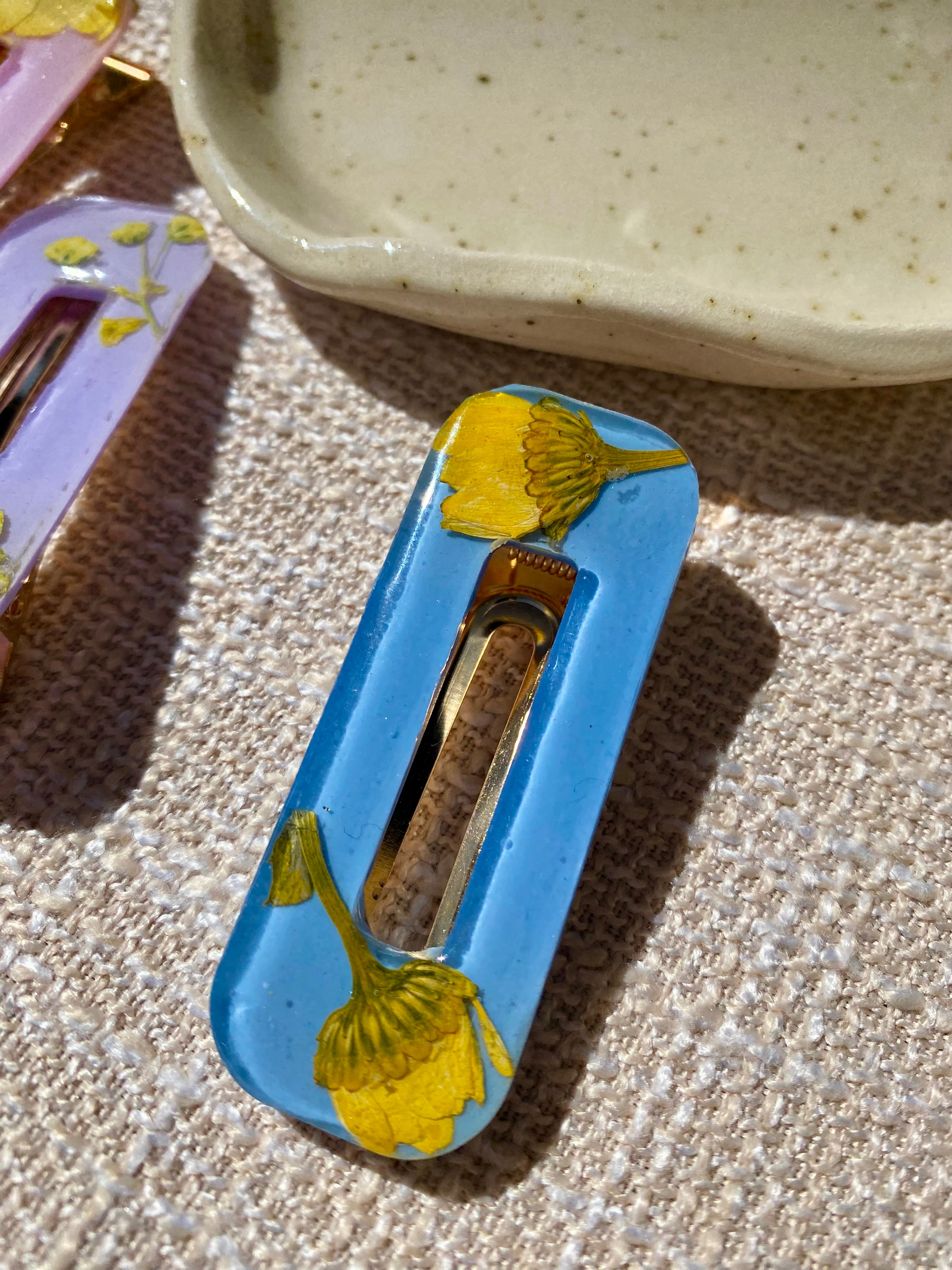 Resin Flower Hair Clip