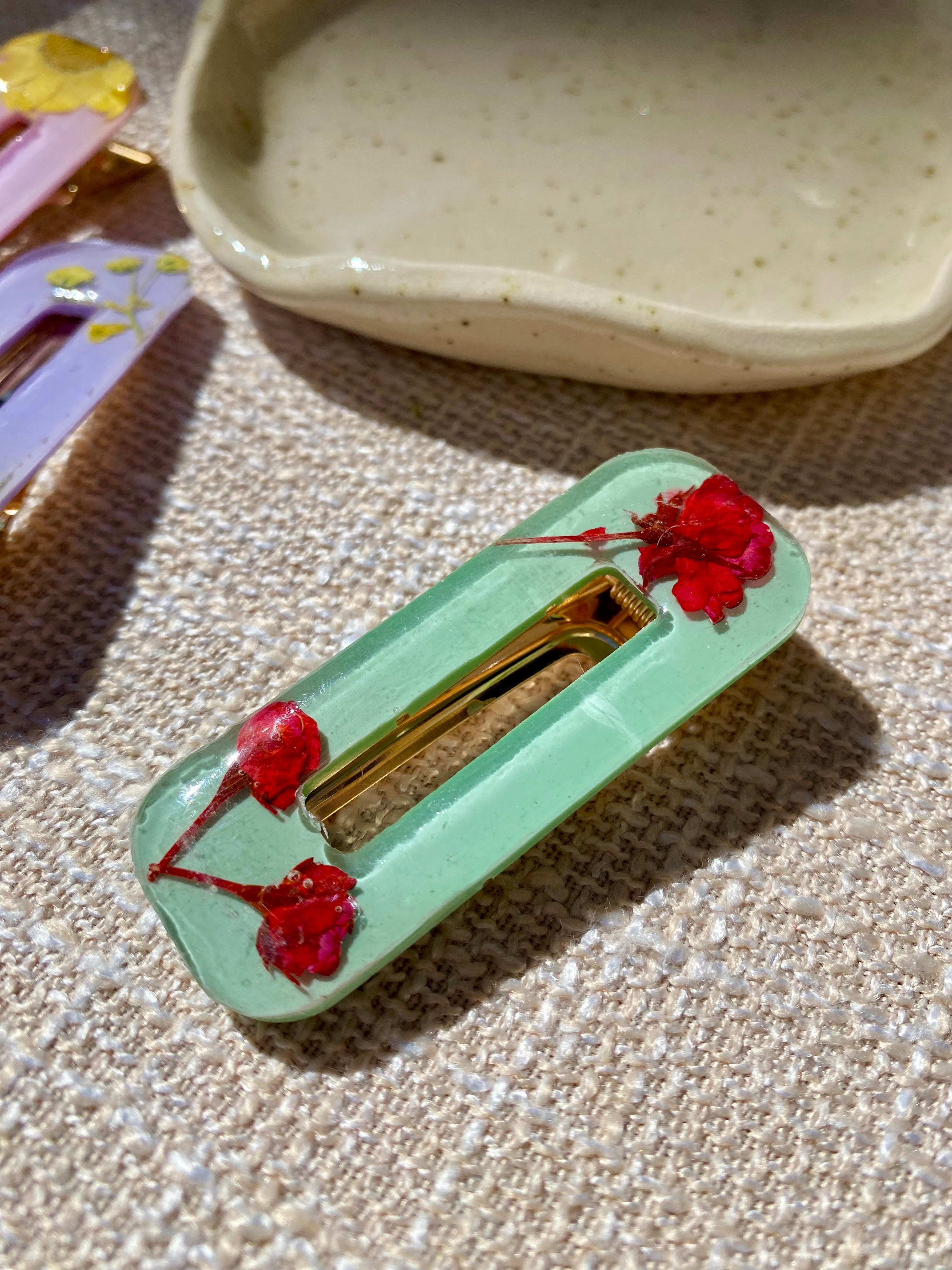 Resin Flower Hair Clip
