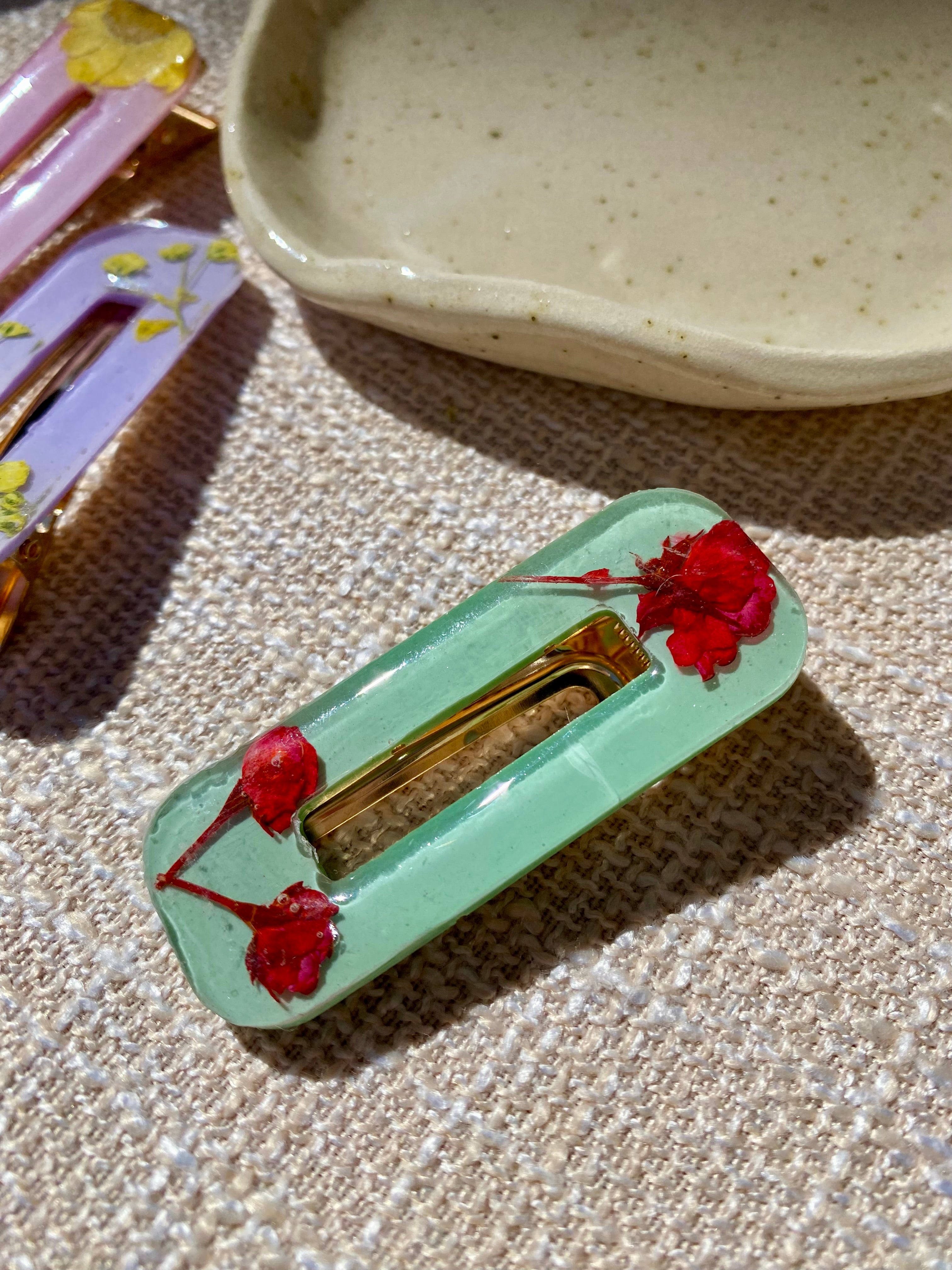 Resin Flower Hair Clip
