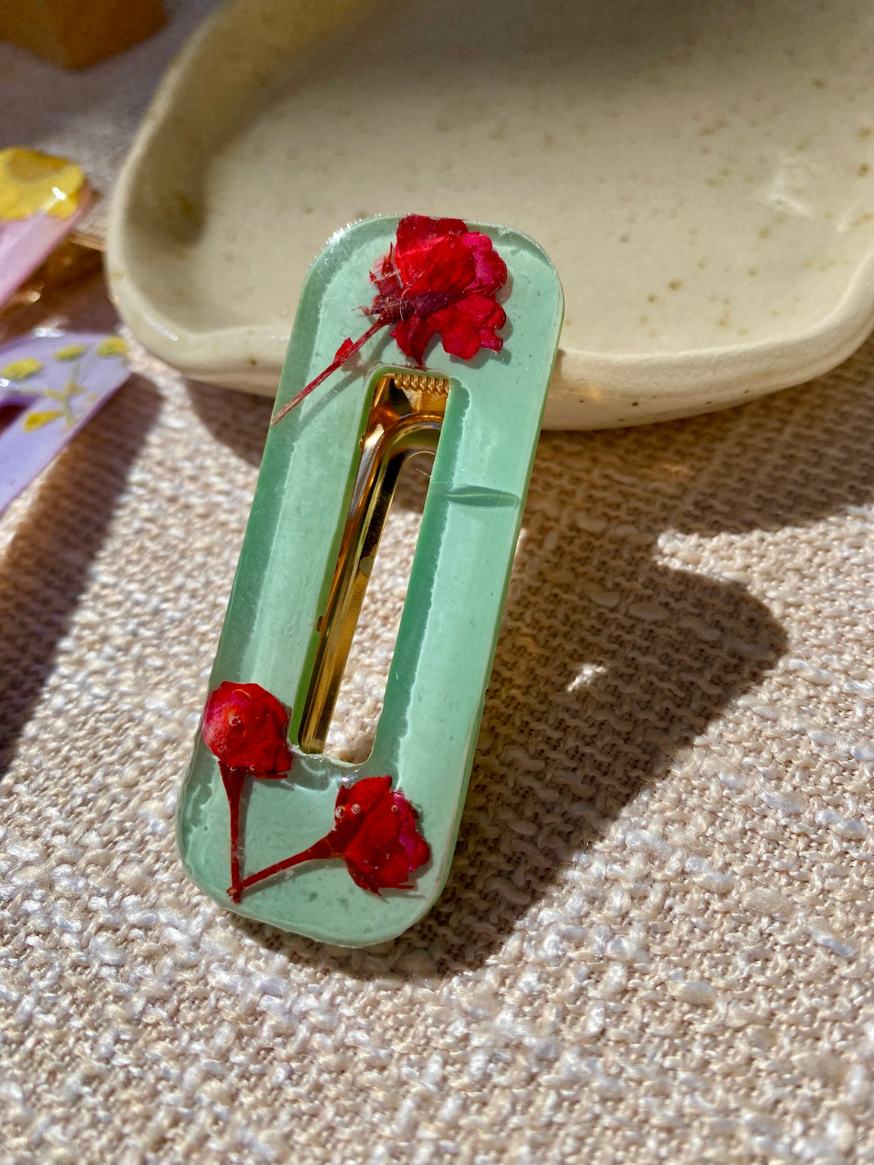 Resin Flower Hair Clip