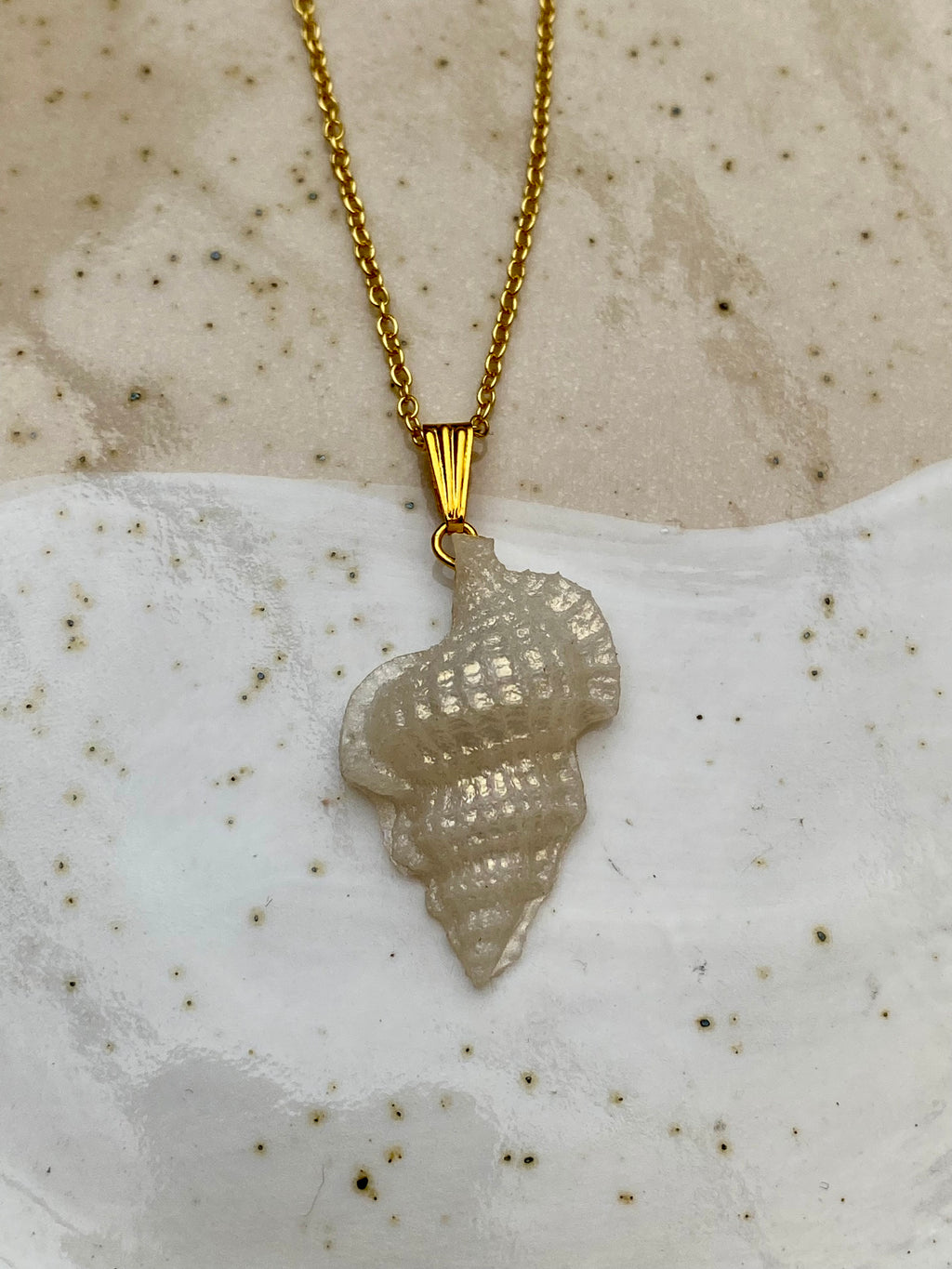 Resin Shell Necklace