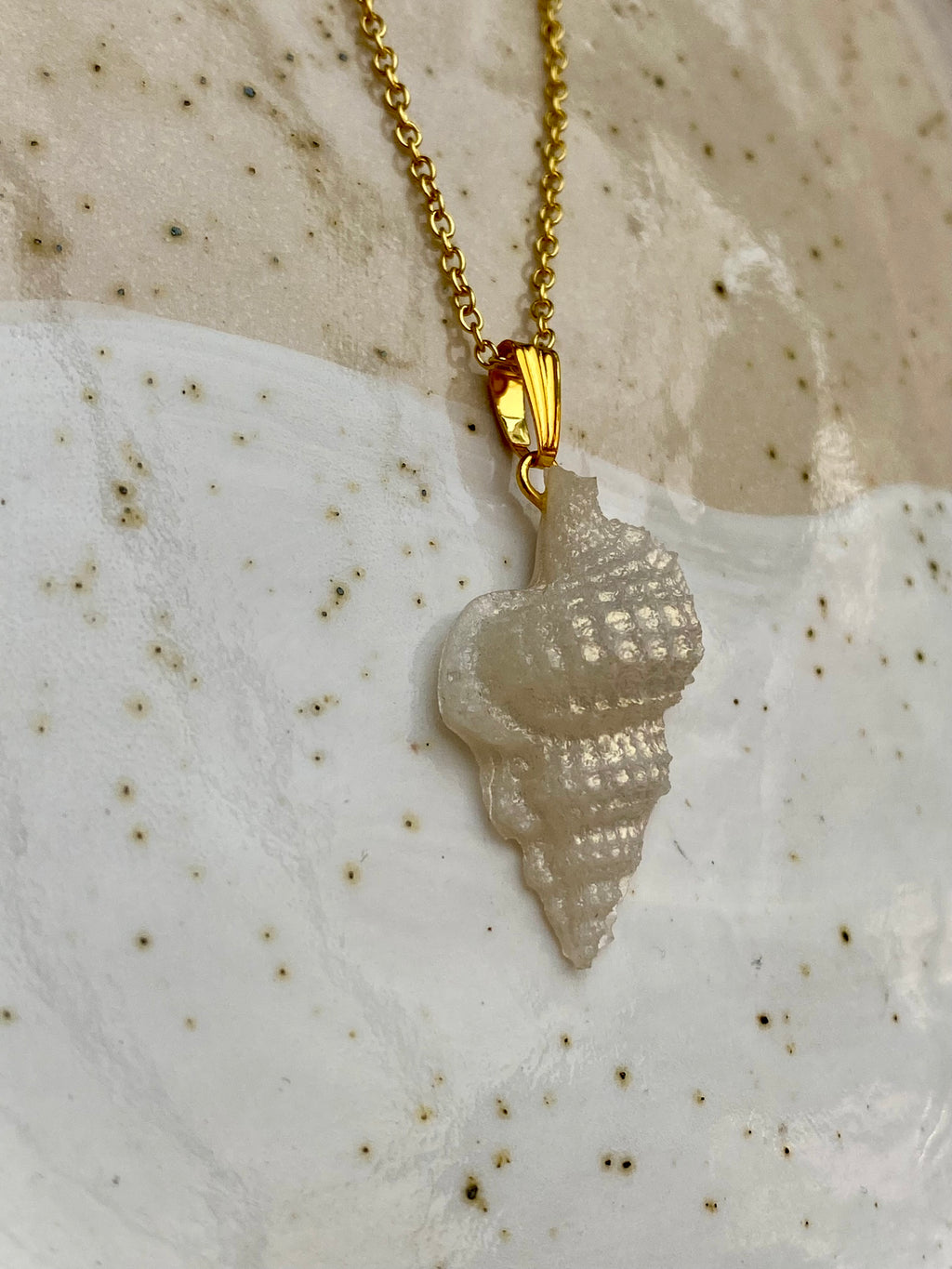 Resin Shell Necklace