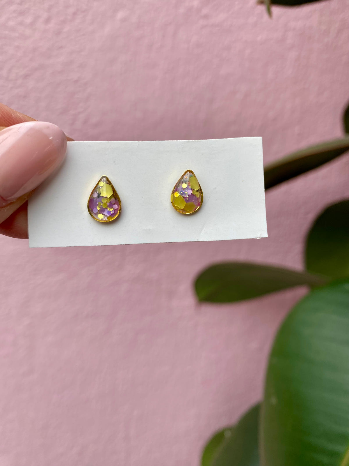 Resin Studs