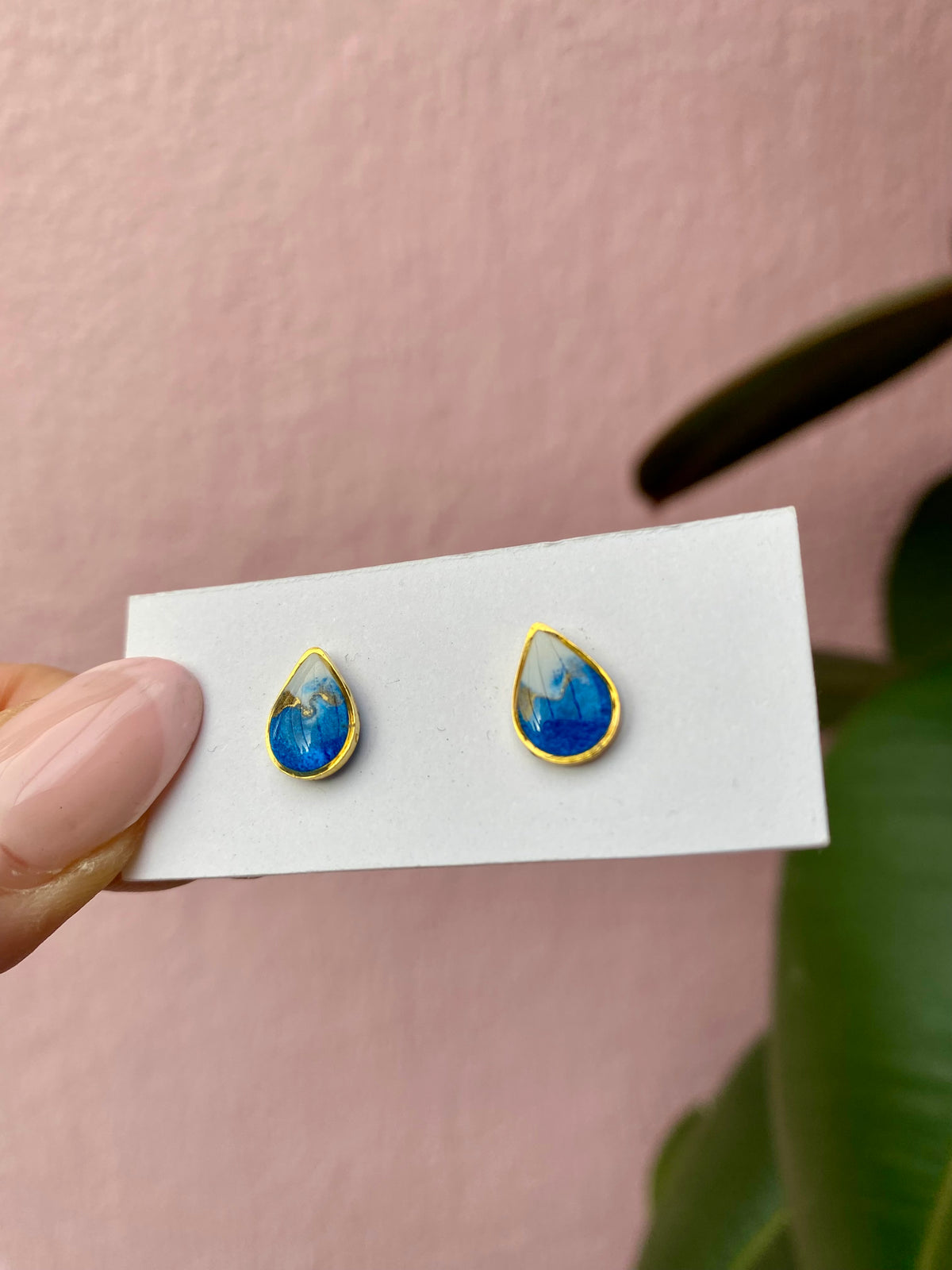 Resin Studs