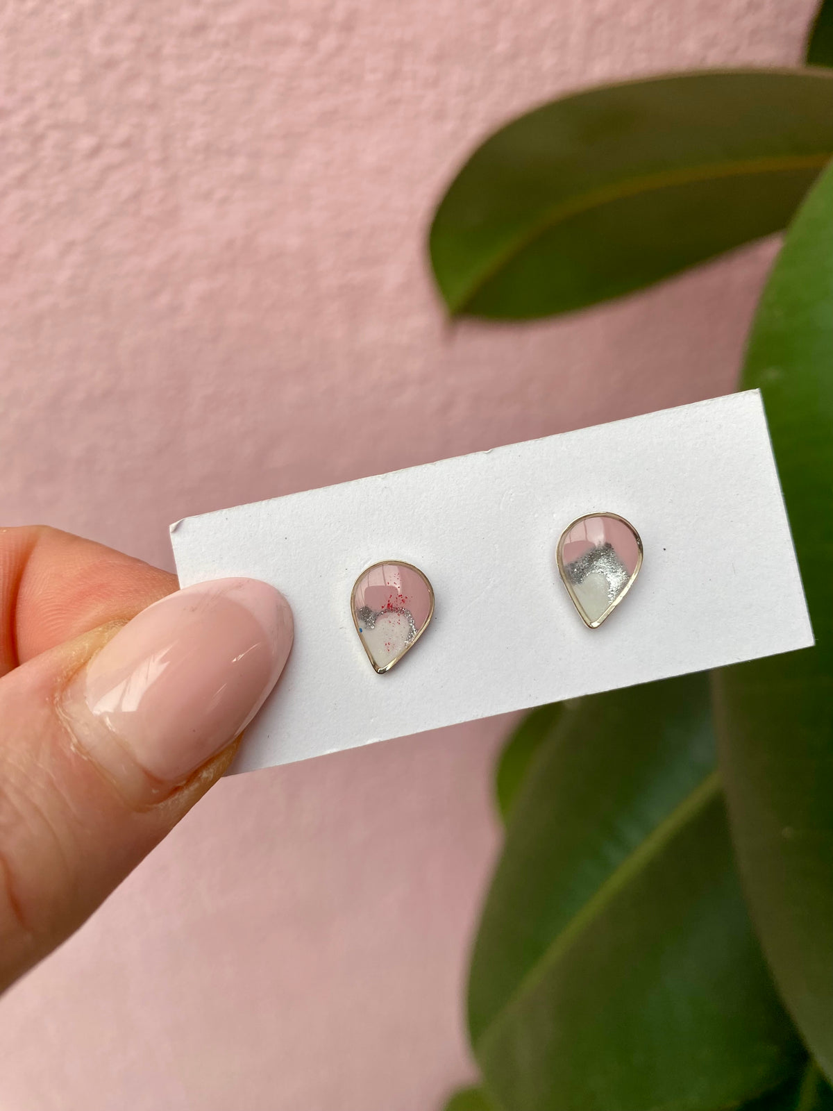 Resin Studs