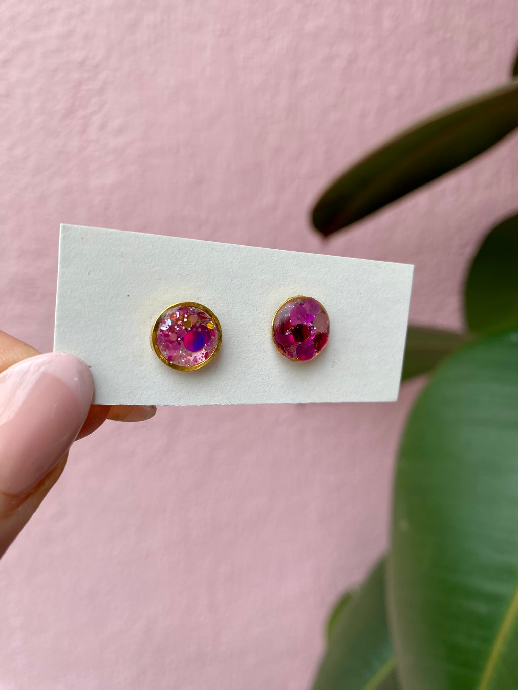 Resin Studs