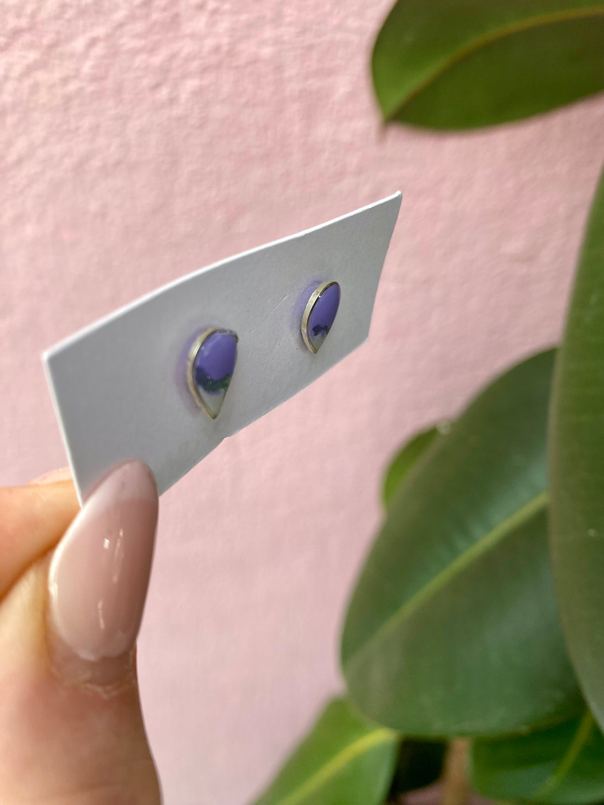 Resin Studs