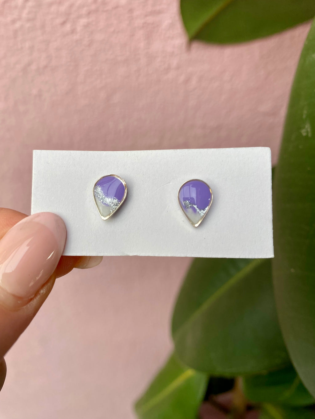 Resin Studs
