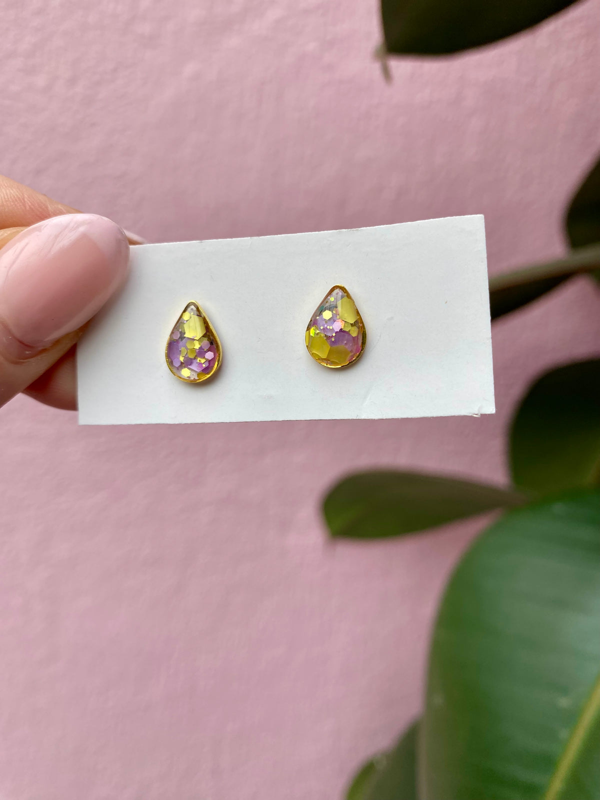 Resin Studs