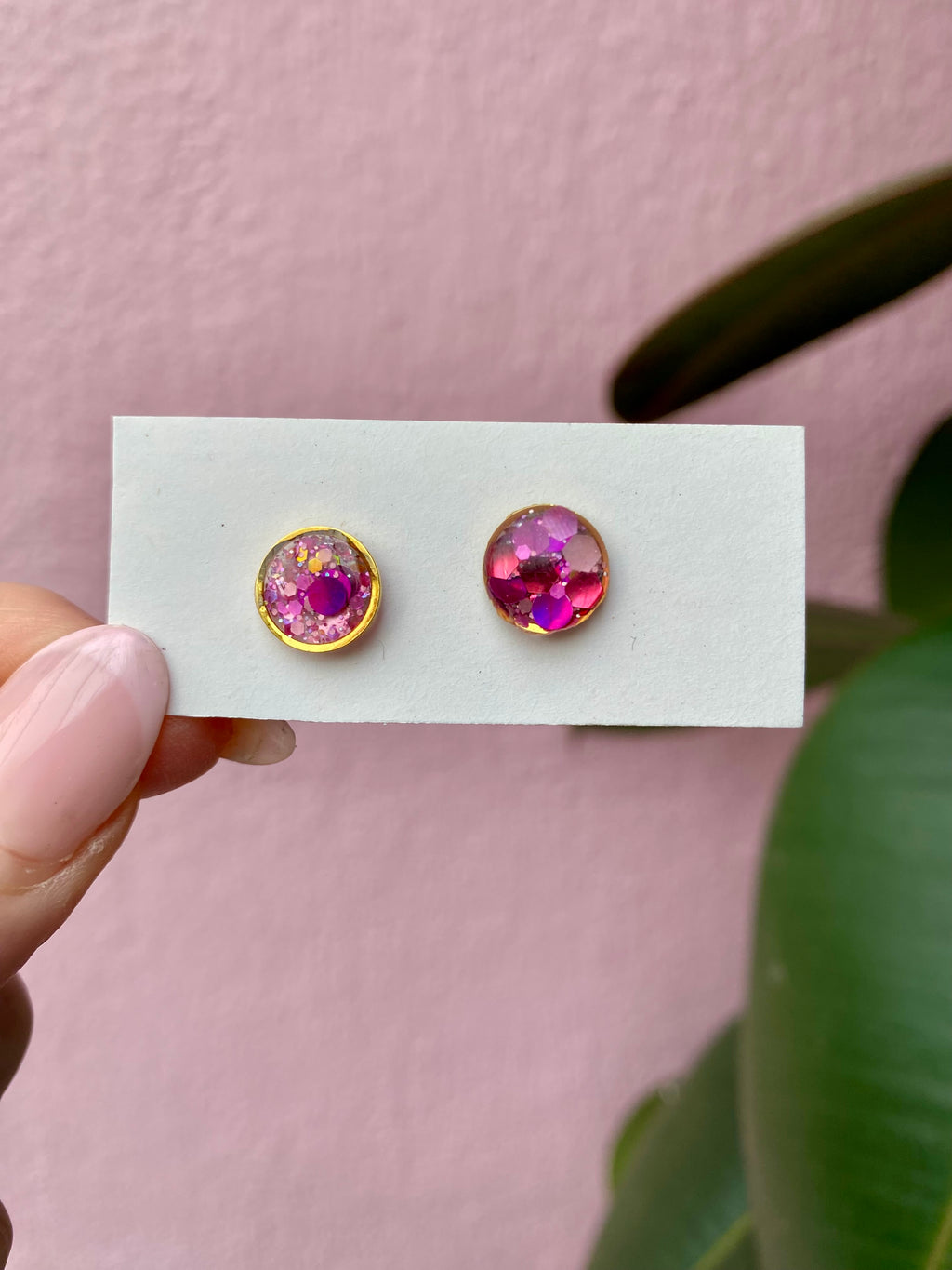 Resin Studs