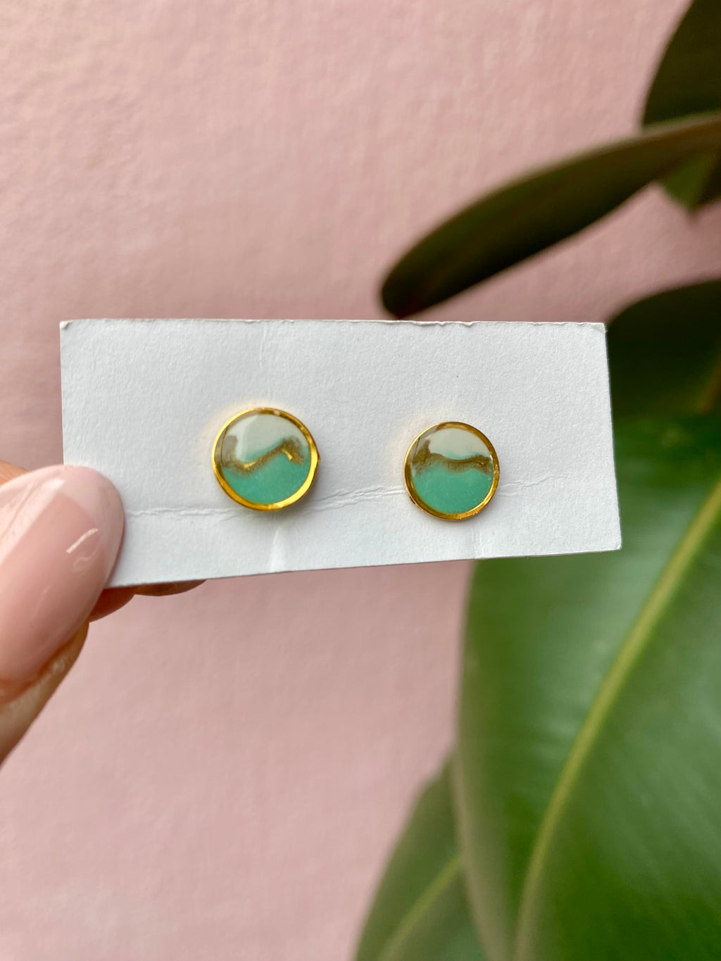 Resin Studs